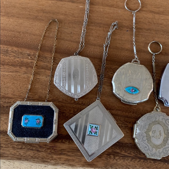 Vintage Compact Collection From The 20/30s - Picture 2 of 7